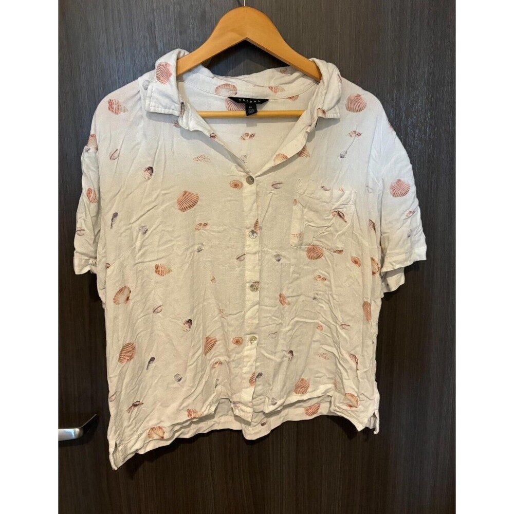 Tribal Shirt Large White Shell Print Rayon Stretch Beach coastal Button-Up
